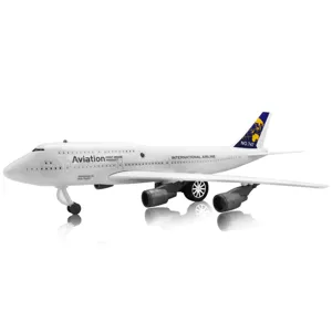 Avion de Jucărie Jumbo 747 cu Efecte Sonore Realiste