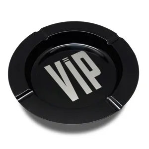 Scrumiera metalică rotundă negru cu mesaj VIP
