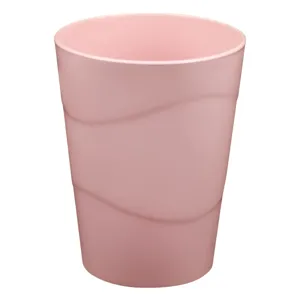 Pahar din plastic roz 300 ml cu design ondulat