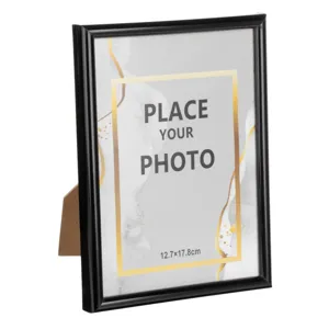 Rama foto neagra din plastic, 13x18 cm, pentru masa sau perete