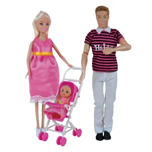 Set Păpuși Familie Fericită, 5 Bucăți, Multicolor cu Accesorii pentru Copii