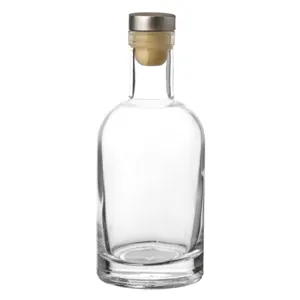 Sticlă transparentă cu capac metalic, 200 ml pentru depozitare și servire