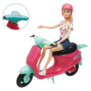 Jucărie Vespa cu Păpușă, Cască și Rucsac Roz - Aventură pentru Fetițe