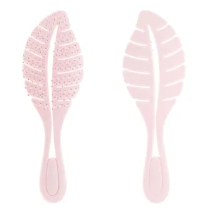 Perie din plastic cu pana ondulata pentru descalcire eficienta a parului