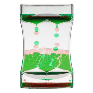 Clepsidră plastic transparentă cu lichid colorat, formă triunghiulară