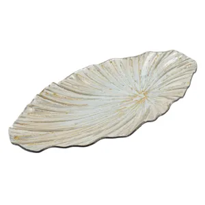 Platou din sticlă oval cu finisaj argintiu-auriu, 36x18 cm