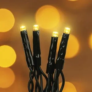 Instalare Lumini LED cu Baterii - Atmosferă Caldă
