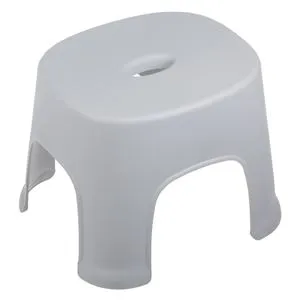 Taburet din plastic gri cu pernute de silicon pentru protecție anti-alunecare