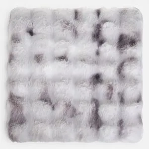 Pernă decorativă pentru scaun, Blură artificială, Model reliefat, 40x40cm, Gri deschis