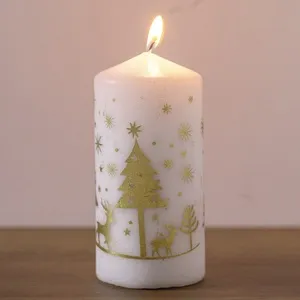 Lumanare decorativa de Crăciun alba cu brazi aurii