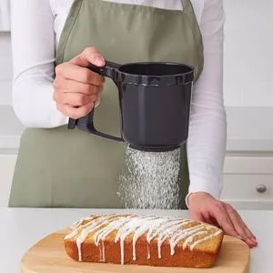 Sită manuală din plastic, 550 ml, cu mâner