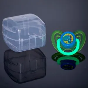 Suzetă din silicon cu model dinozaur, verde, 0-6 luni, cu cutie de sterilizare