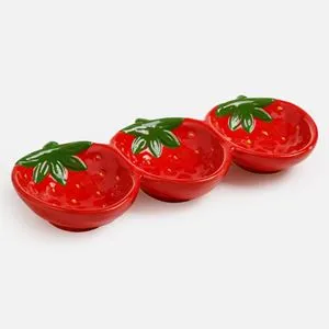Platou ceramic pentru aperitive cu 3 compartimente, forma capsuni, 26x11x3,5 cm, rosu