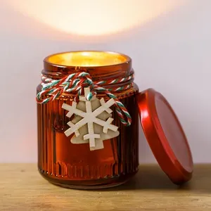 Lumanare Parfumată de Crăciun Holly Jolly Berry în Recipient Rosu