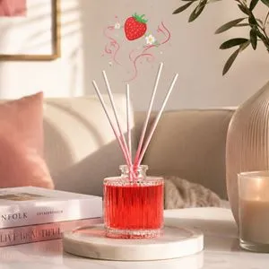 Odorizant de camera cu betisoare parfumate, aroma capsuni si cheesecake, 90 ml