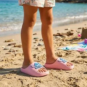 Slapi Slides Roz cu Model Stitch pentru Copii - Confort la Plajă