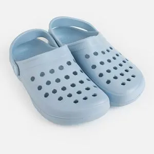 Saboti pentru femei, culoare bleu ciel, talpa joasa, cu bareta pentru calcai
