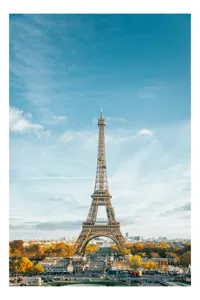 Tablou Canvas, "Turnul Eiffel în lumina dimineții", Turn, Metal, Panorama, Culoare, Cer, Structură, Iconic, Arhitectură, 50 x 70 cm