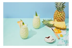 Tablou Canvas Tropicală Simfonie de Ananas și Nucă de Cocos, 70 x 50 cm