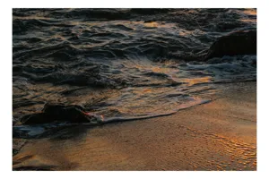 Tablou Canvas, "Valurile mării la apusul soarelui", Valuri, Apus, Nisip, Reflecții, Liniște, Natură, Ocean, 39 x 26 cm