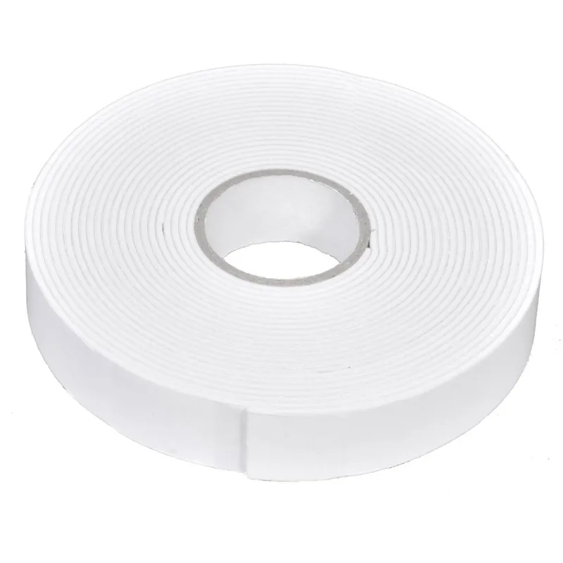 Bandă adezivă dublă 5m x 1.8cm pentru fixare universală