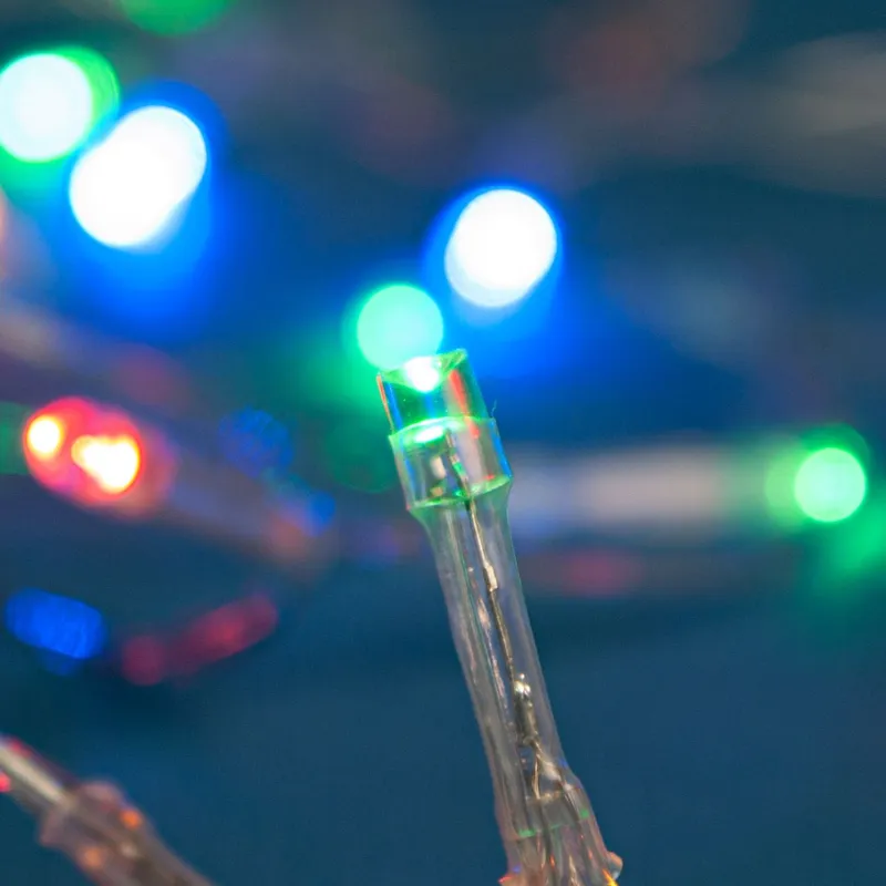 Instalație Lumini LED Multicolor cu Baterii AA, Cablu Transparent