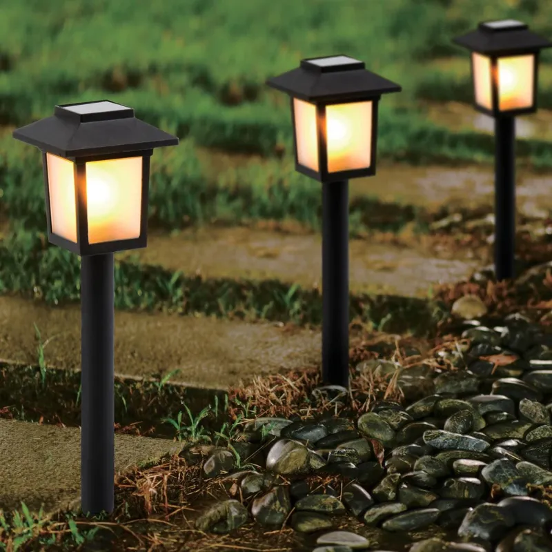 Lampa Solară de Grădină cu LED Flacara – Design Lanternă