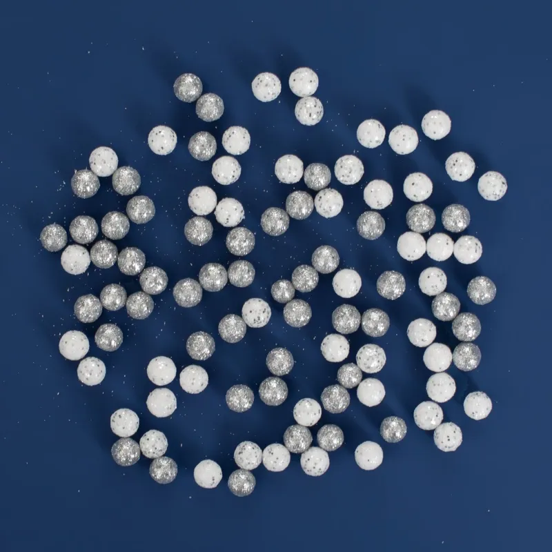 Bile Decorative Crăciun cu Glitter Alb Argintiu, Material Spumă