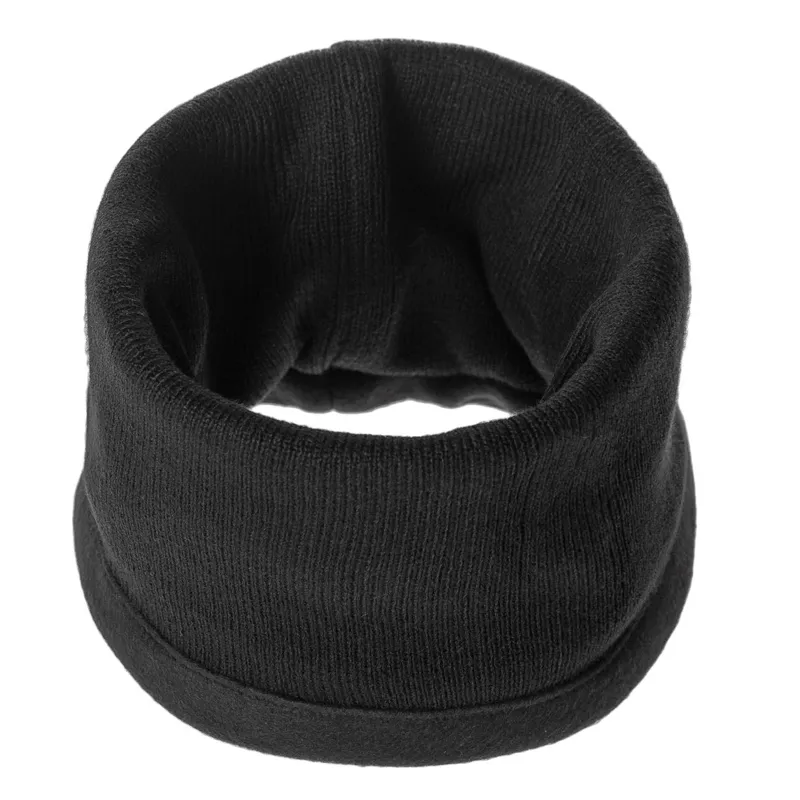 Fular Circular Tricotat cu Captuseala Fleece si Siret, Negru