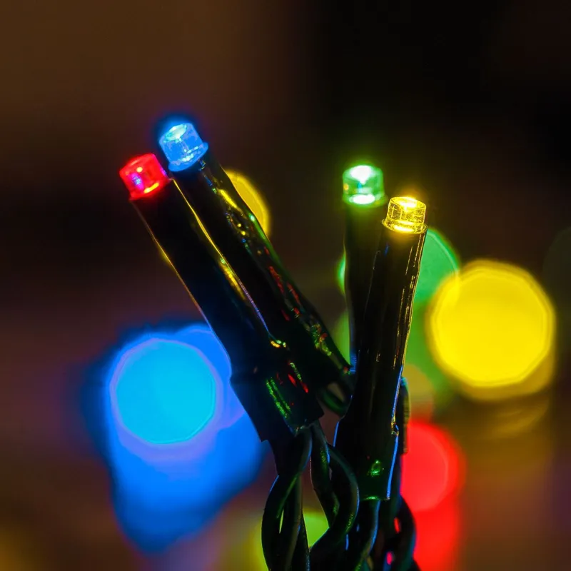 Instalație Lumini LED Multicolor cu Baterii și Programe pentru Interior