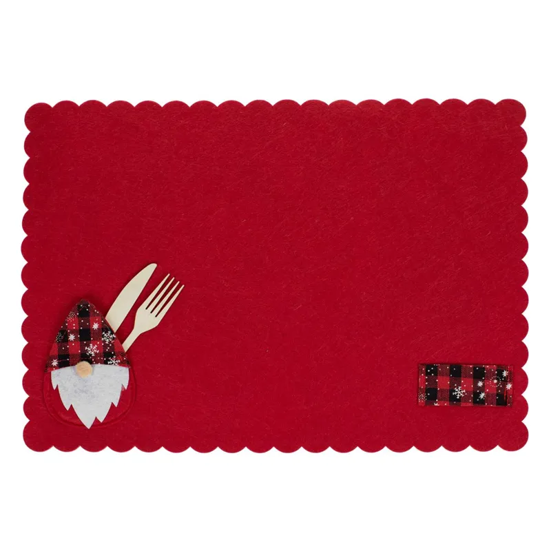 Placemat Festiv Roșu cu Tacamuri Gnome de Crăciun