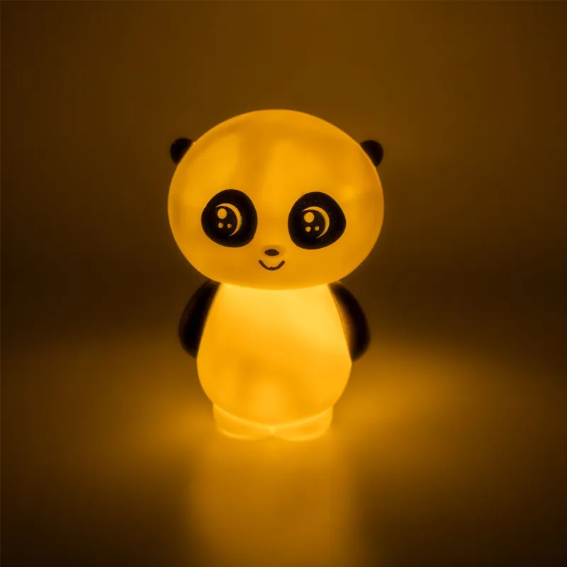 Lampa de veghe pentru copii, Urs Panda, 10x8x14.5 cm, cu lumina fixa, functioneaza pe baterii