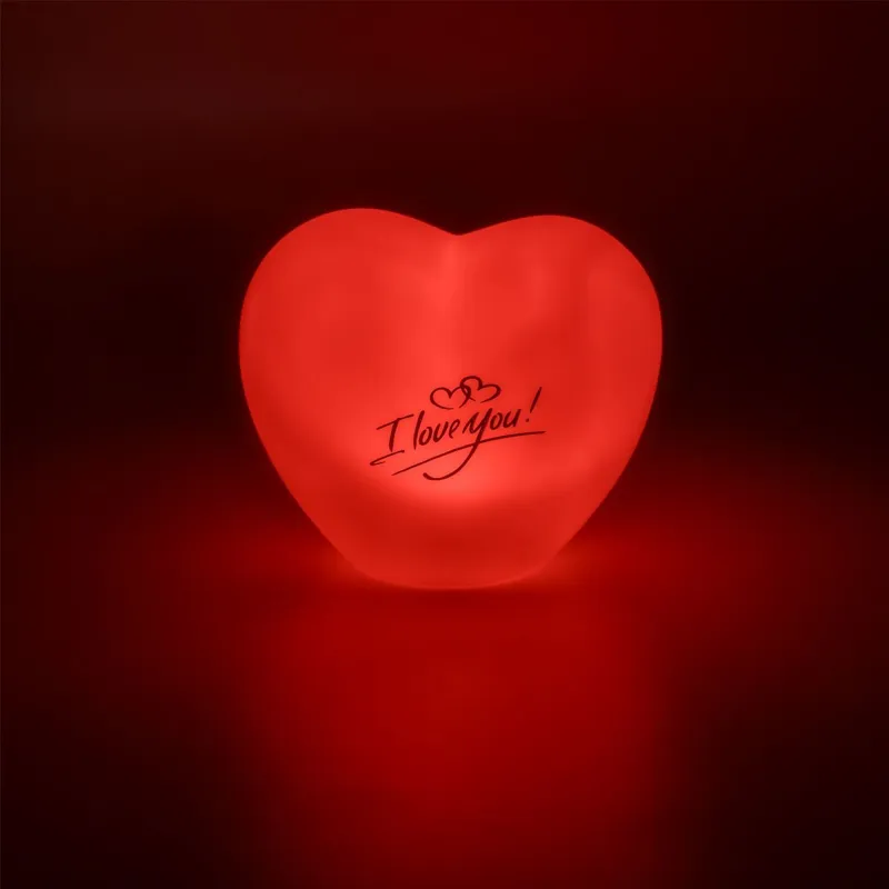 Lampa de veghe in forma de inima, Roz, 10x5x8.5cm, cu lumina fixa si baterii incluse