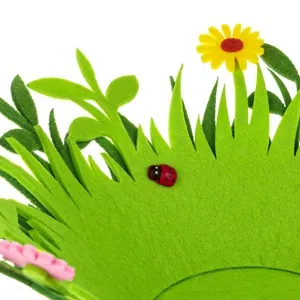 Cos Decorativ de Paste din Pasla Verde Iarba Decorat cu Flori Buburuza Ø26x11cm – poza 3