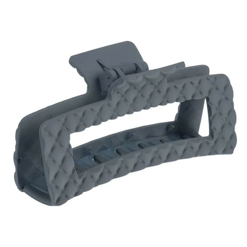 Clama Par Matlasată Gri Antracit – Accesorii de Stil pentru Femei