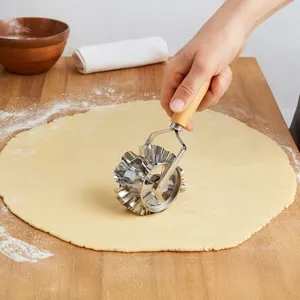 Forme de taie aluat pentru biscuiți - Set 6 modele de Crăciun