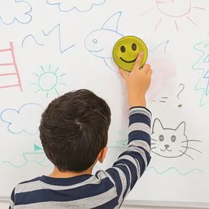 Burete rotund pentru tablă, cu design Happy Face, galben, Ø8x2cm