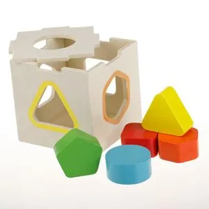 Sortator de forme din lemn cu forme geometrice