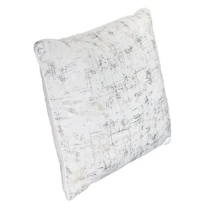 Pernă decorativă de iarnă din catifea ecru cu model folie aurie, 45x45 cm – poza 2