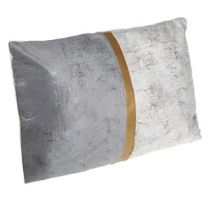 Pernă decorativă de iarnă, Velvet gri ecru cu model auriu, 50x30 cm – poza 2