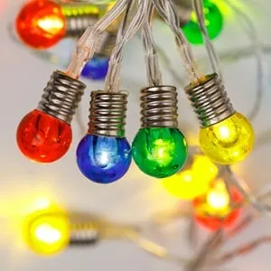 Instalare cu 20 de globuri LED de Craciun multicolor cu baterii
