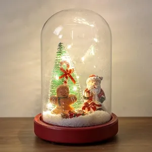 Cupola Decorativa Craciun cu Figurine Mos Craciun Om de Turta Dulce LED