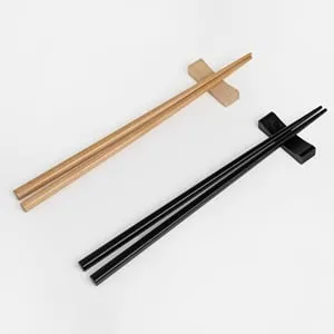 Betisoare Chopsticks din Lemn cu Suporturi, 2 Seturi, Natural si Maro Inchis – poza 2