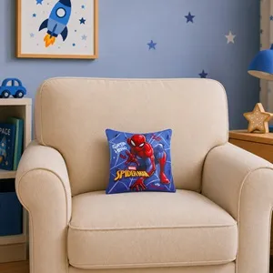 Pernă decorativă Spiderman pentru copii, 30x30 cm, reversibilă – poza 3