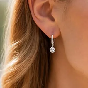 Cercei tip stud argintii cu stras si cristal rotund