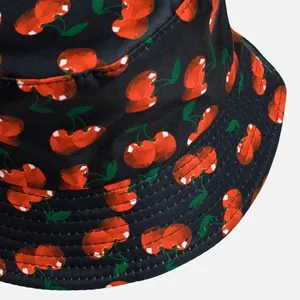 Palarie bucket neagra cu imprimeu cirese, marimea 57, pentru femei – poza 4