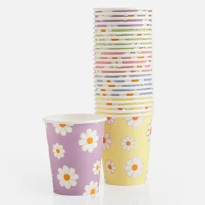 Set pahare petrecere multicolor cu model margarete din hartie
