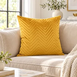 Fata de perna decorativa velvet mustar cu model zigzag in relief 45x45 cm – poza 3