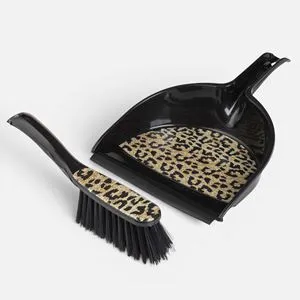 Set faras și perie animal print negru din plastic