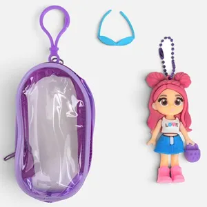 Breloc cu figurina fata cu par roz si gentuta transparenta mov, 16 cm – poza 3